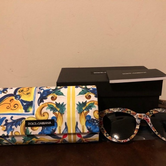 Dolce & Gabanna Majolica Cateye sunglasses UVA UVV - Picture 5 of 8